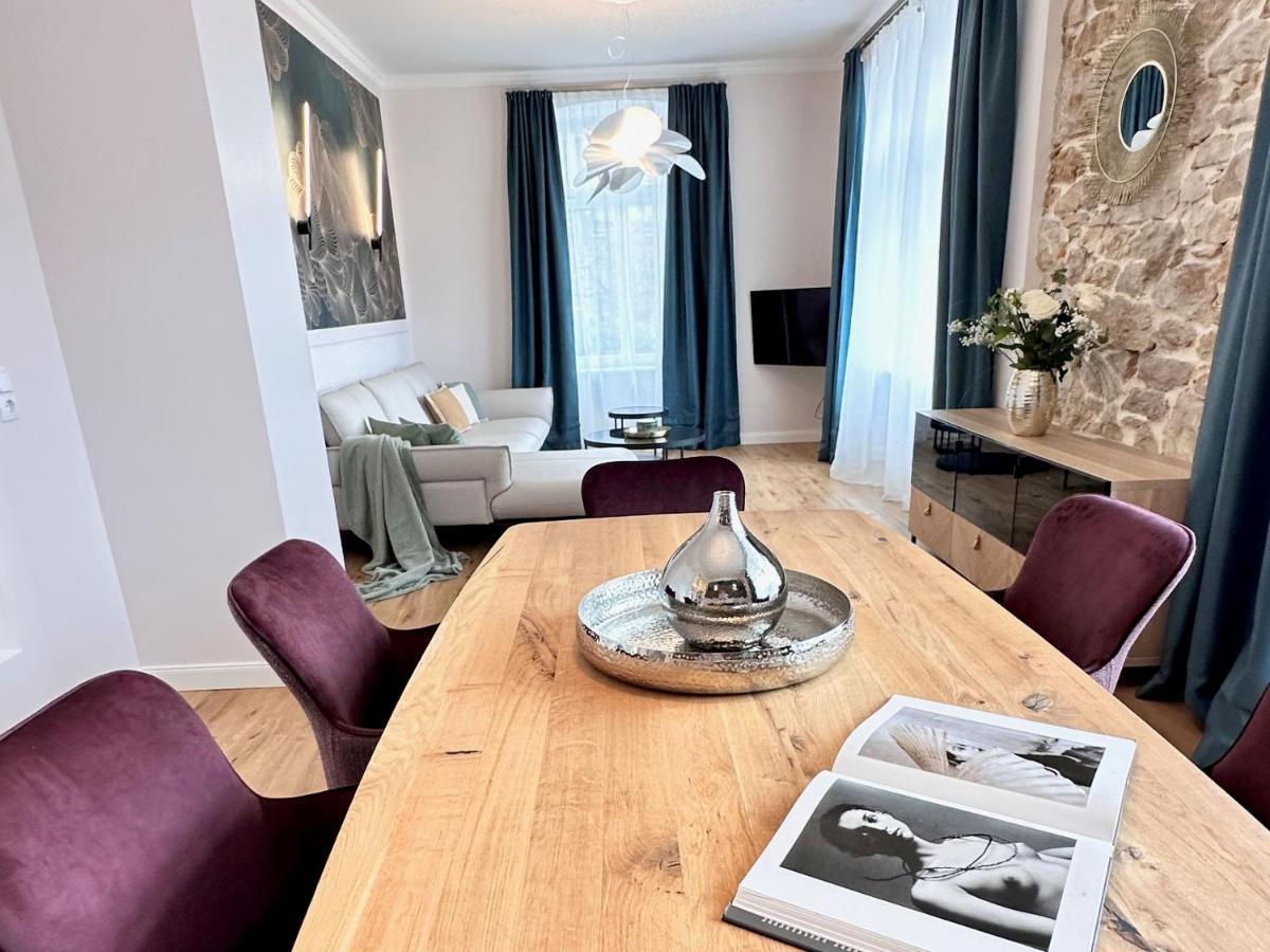 Villa Gloria - Fewo Suite Badenweiler Buitenkant foto